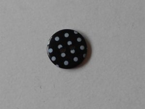 Prickig knapp 990 svart/vit prickig