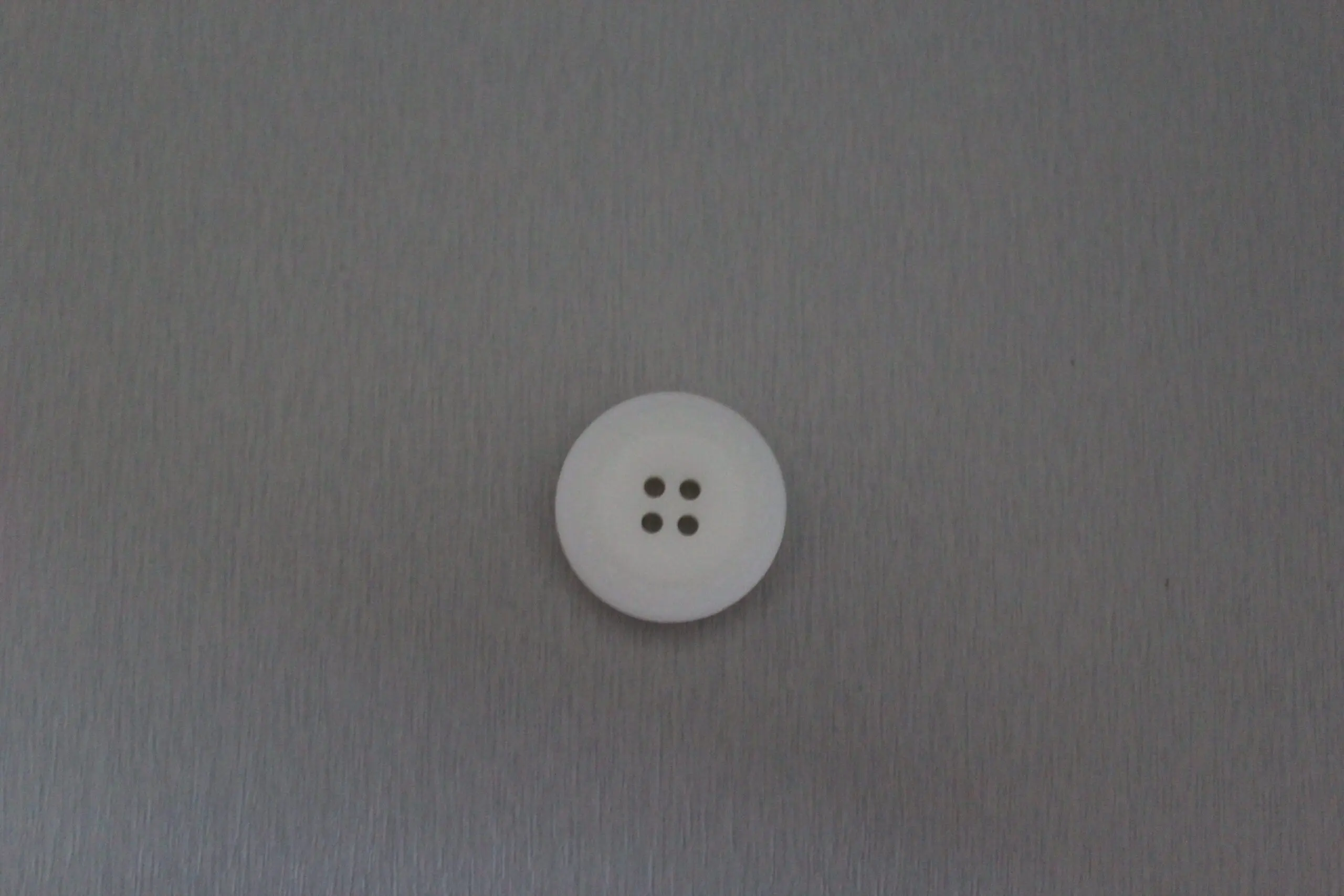 Knapp 25 mm Naturvit