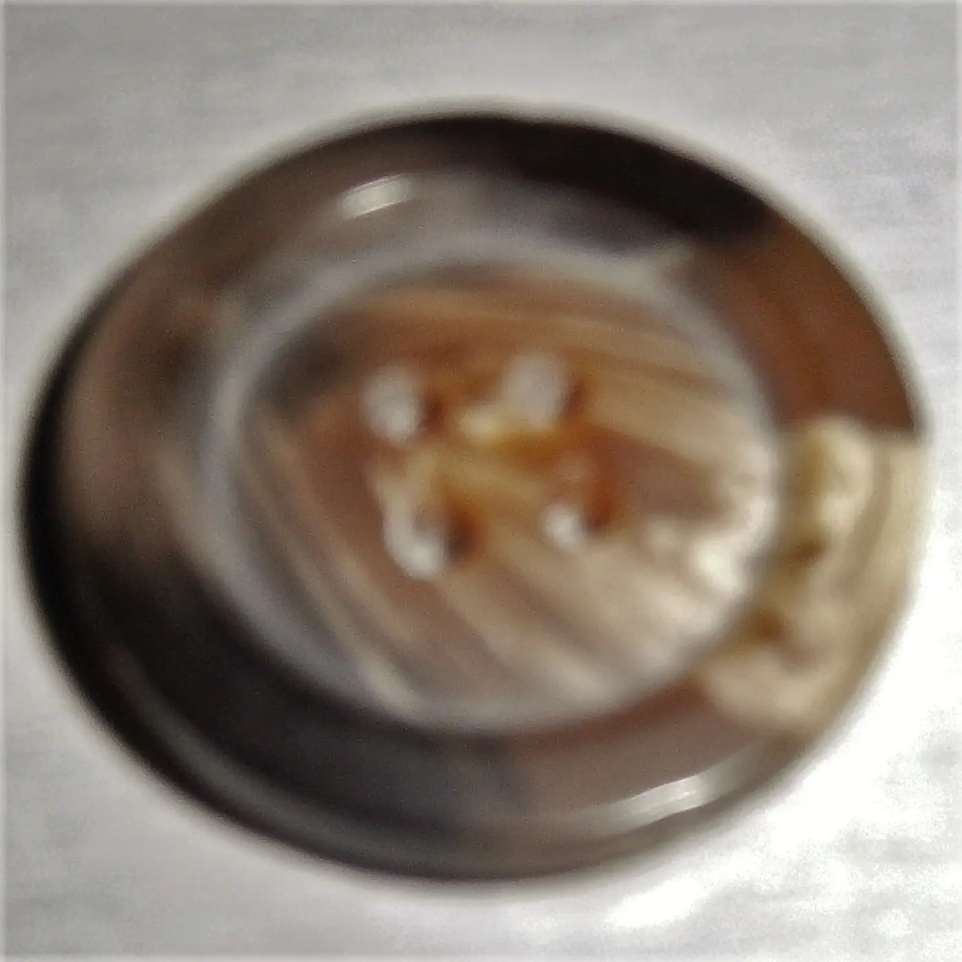 Knapp 25 mm, brun